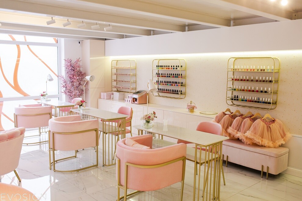 10 Great Nail Salon Ideas For You